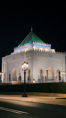 Obraz premium The Mausoleum of Mohammed V is a mausoleum located across from the Hassan Tower in Rabat, Morocco. It contains the tombs of the Moroccan king Mohammed V and his two sons, late King Hassan II and Princ