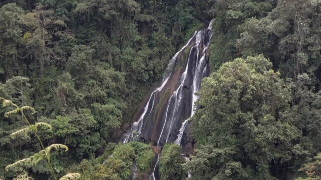 Cascada de los termales de santa rosa de cabal