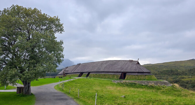 The panoramic, picturesque shot of a "longhouse" in Lofoten Vikings Museum. 