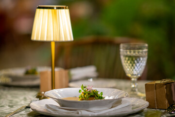 Stunning Banquet Decor Creating a Refined Atmosphere