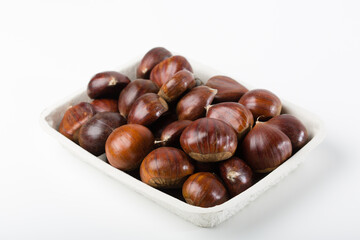 Castaña, entera, partida, cruda