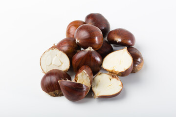 Castaña, entera, partida, cruda