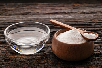 Baking soda - Crystalline solid compound and crystalline water