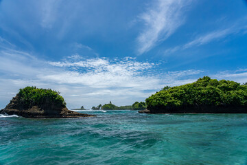 Tropical Island Paradise with Crystal Clear Water, Lush Greenery, and Serene Beaches - Stunning Caribbean Landscape for Eco-Tourism, Adventure, and Unspoiled Nature Travel Destinations
