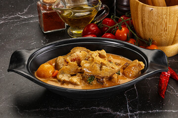 Thai Tom yum soup with chicken