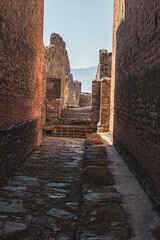 enge Straße in Pompeji  antike Stadt in Kampanien, Italien,