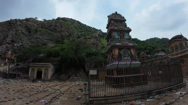 Galta Temple or Temple of the Monkeys, or Galtaji (18th century)