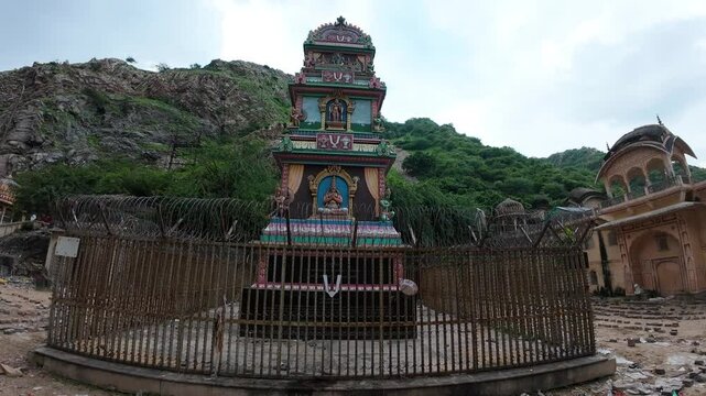Galta Temple or Temple of the Monkeys, or Galtaji (18th century), Jaipur