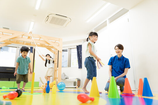 屋内保育所イメージ_療育_発達支援