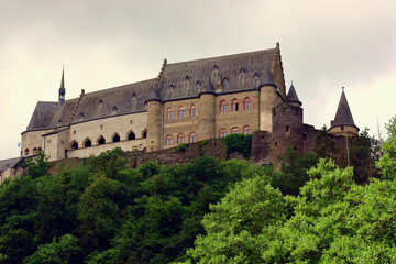 Burg Vianden im Kanton Vianden im Norden vom Luxemburg.