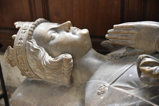 Gisant de Richard Coeur de Lion dans la cath&eacute;drale de Rouen en Normandie. France