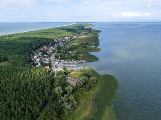 Nadmorskie miasteczko widok z lotu ptaka. Piaski koło Krynicy Morskiej. © hunter76