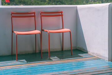 야외 테라스의 의자