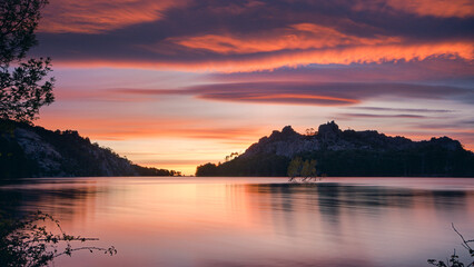 Fototapeta premium Sunrise at the Corsican lake