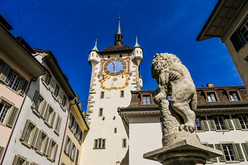 Baden, Stadtturm, Altstadt, Wehrturm, Löwenbrunnen, Altstadthäuser, Stadt, Limmattal, Limmat,...