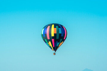 The magic and grandeur of ballooning with images that reveal the beauty of one of the most fascinating sports in the world. The serene flight of colorful balloons against the endless sky
