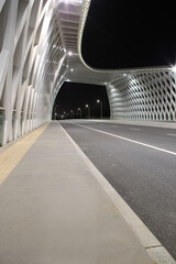 Obraz premium tunnel in the city