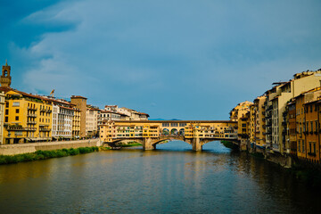 Obraz premium Ponte Vecchio at summer - Florence Italy