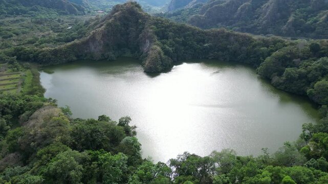 Laguna la maria comala, colima.