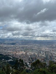 Fototapeta premium clouds over city
