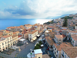Vista panoramica del paese di Pizzo Calabro. Questo piccolo borgo medievale in provincia di Vibo...
