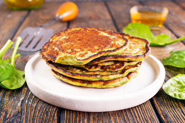 Spinach pancakes with fresh herbs