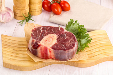 Raw beef ossobuco for roast