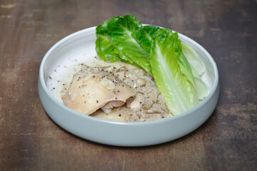 grilled chicken or chicken steak with white cream sauce