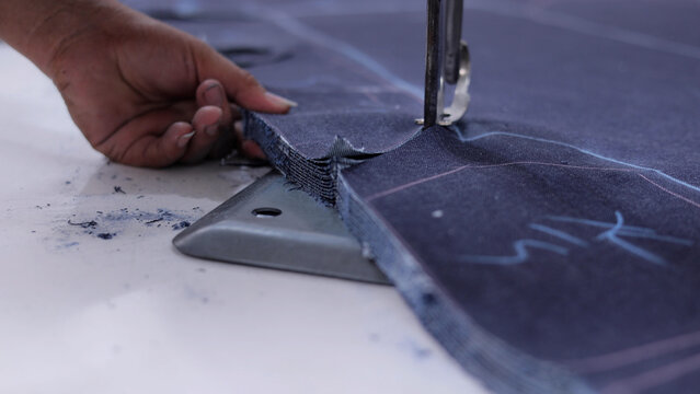 Jeans factories are producing large quantities.	
