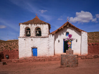 Village et église de Machuca près de San Pedro de Atacama au Chili