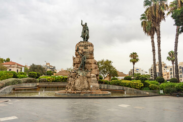 Obraz premium Jaime I monument in Plaza de España, Palma de Mallorca, Mallorca, Balearic Islands, Spain