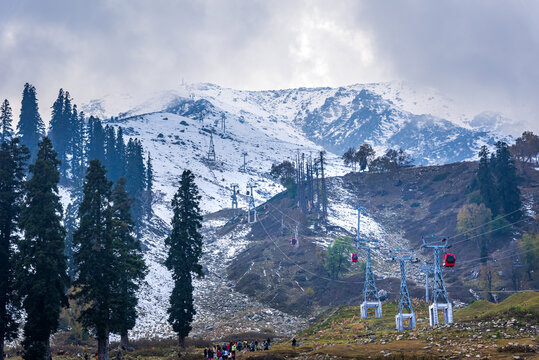 View of Apharwat Peak from Gulmarg Gondola ropeway at Kongdoori, Gulmarg, Jammu and Kashmir, India. Gulmarg Gondola is one of the highest in the world reaching 3,979 metres above sea level.