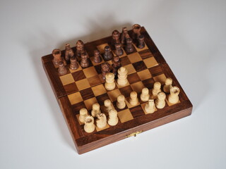 Juego de de ajedrez de madera para viaje