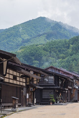 日本　長野県塩尻市奈良井にある中山道の宿馬町、奈良井宿の町並み
