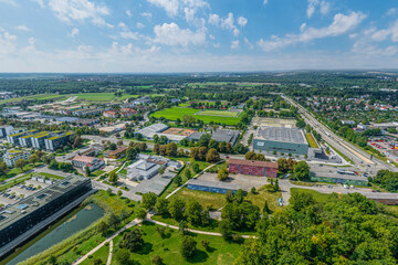 Neu-Ulm in Bayerisch-Schwaben im Luftbild, Blick auf die südlichen Bezirke am Sportpark Wiley