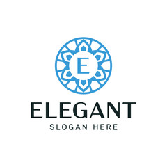 Premium Crest Design Template for High-End and Traditional Brands