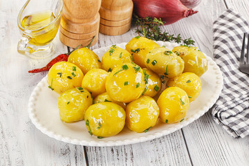 Hot boiled baby potato with oil