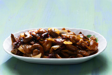 traditional chinese cuisine kung pao chicken