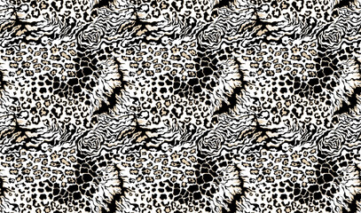 Seamless patchwork pattern. Hand draw animals pattern in vector. Tribal animals collage pattern. © akın demirci