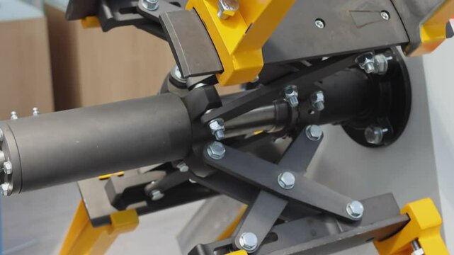 Rotating Heavy Duty Sheet Metal Decoiler Press Machine Production