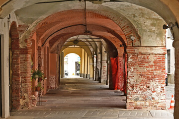 Savigliano, i portici delle vie del centro storico - Cuneo, Piemonte