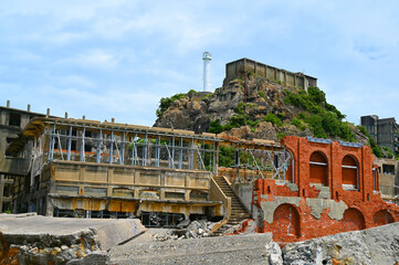 軍艦島　端島　　端島炭鉱　廃墟ビル群　総合事務所跡　第二竪坑入坑桟橋跡　世界文化遺産　構成資産端島炭鉱　明治日本の産業革命遺産　長崎市　長崎県　九州