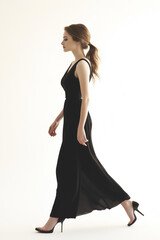 Naklejka premium woman walking on white background to cut out for visualization, generative AI