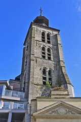 Fototapeta premium Tournai, la torre civica e le antiche case del centro storico, Fiandre - Belgio 