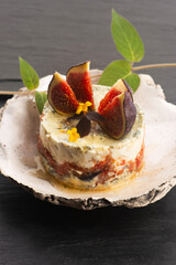 Appetizer - gorgonzola with mascarpone, figs, honey and herbs