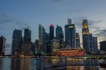 Obraz premium famous financial building and landmark at Marina bay sand, Singapore