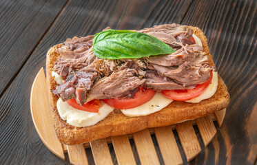 Sandwich with pulled pork
