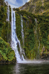 Obraz premium Stirling Falls, Milford Sound, Fiordland, New Zealand