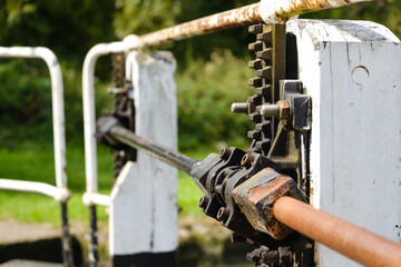 canal lock mechanism