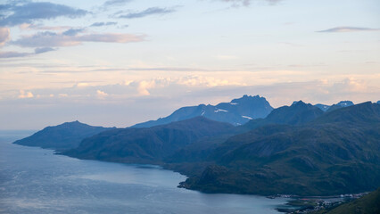 Lofoten casas de madera de colores